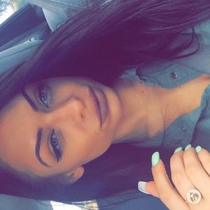 Meet your Posher, Ellen